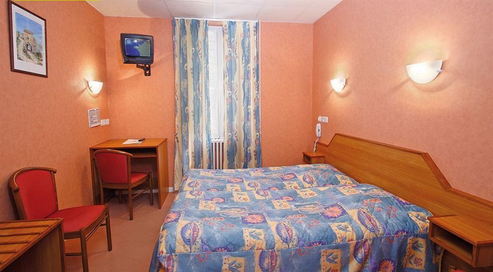 Logis Hotel Le Ceans Orpierre Exterior foto